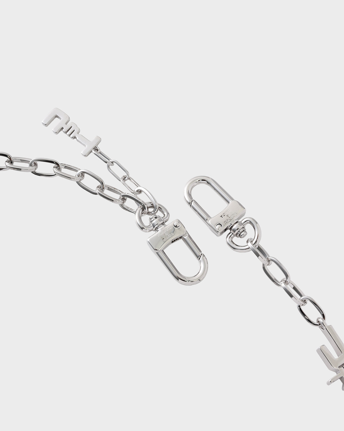 T&C Necklace in Silver