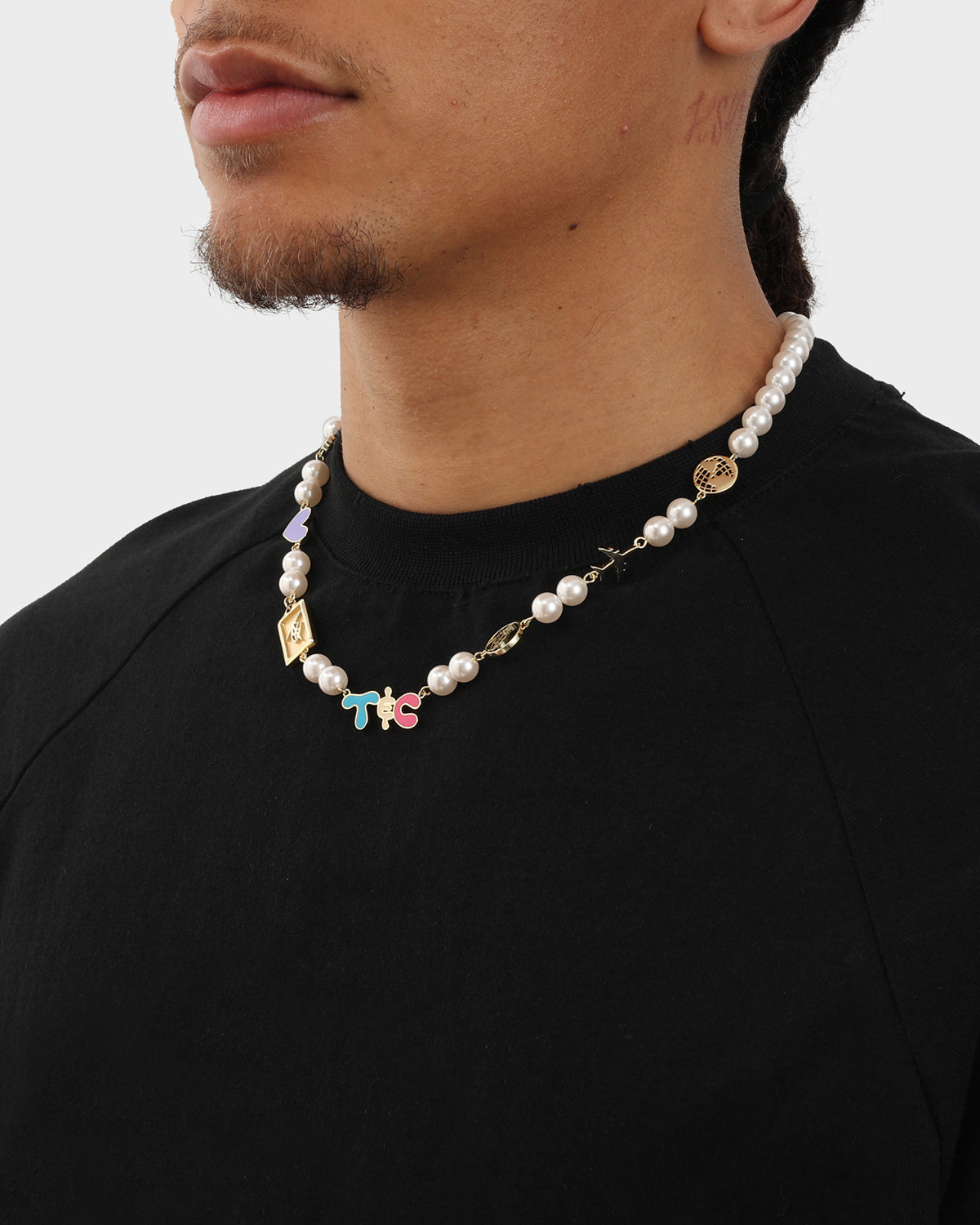 T&C Pearl Necklace in White
