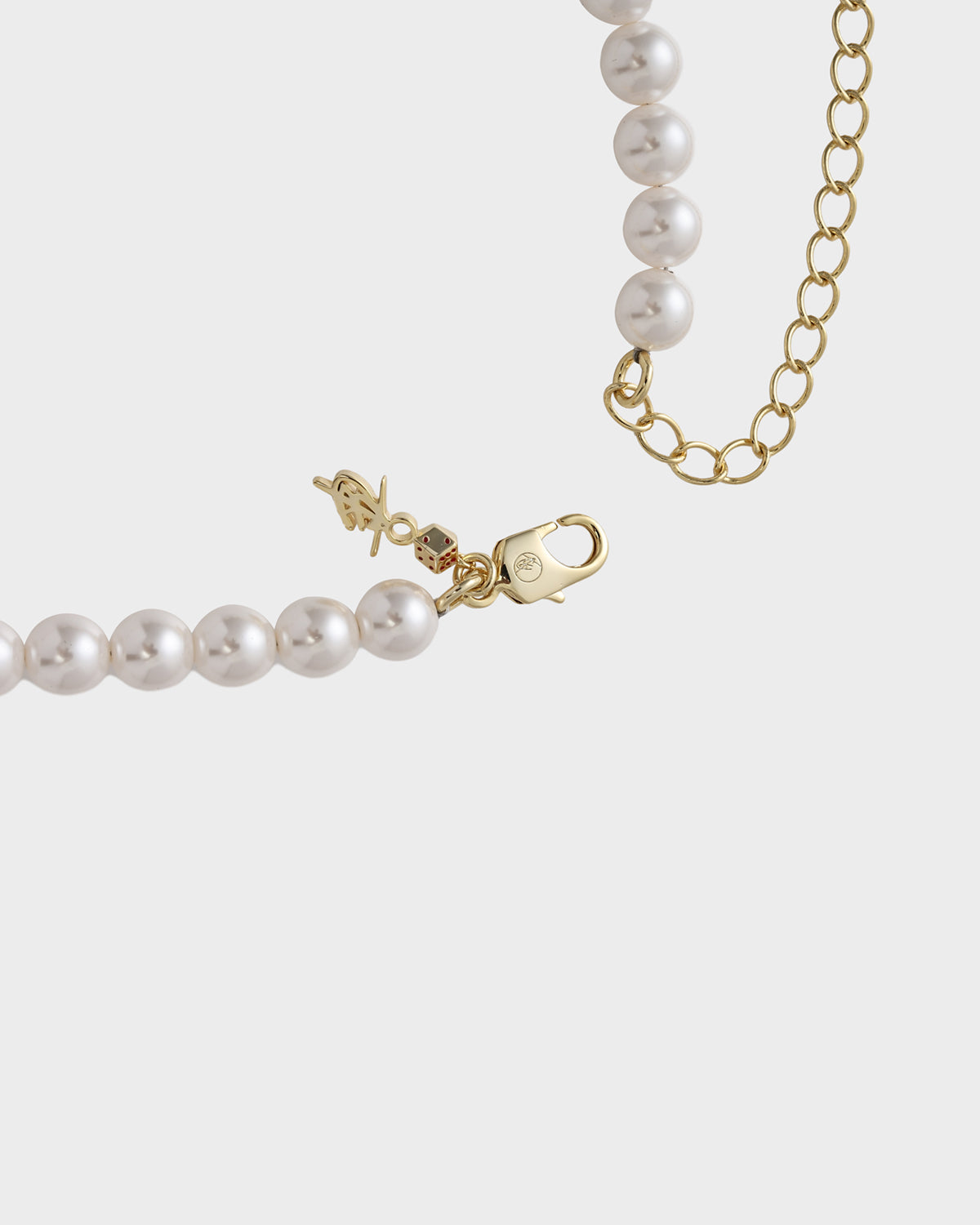 T&C Pearl Necklace in White